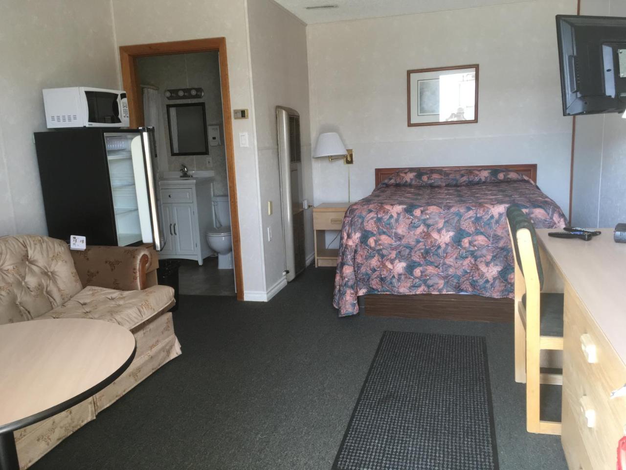 Winkys Motel Estevan Eksteriør bilde