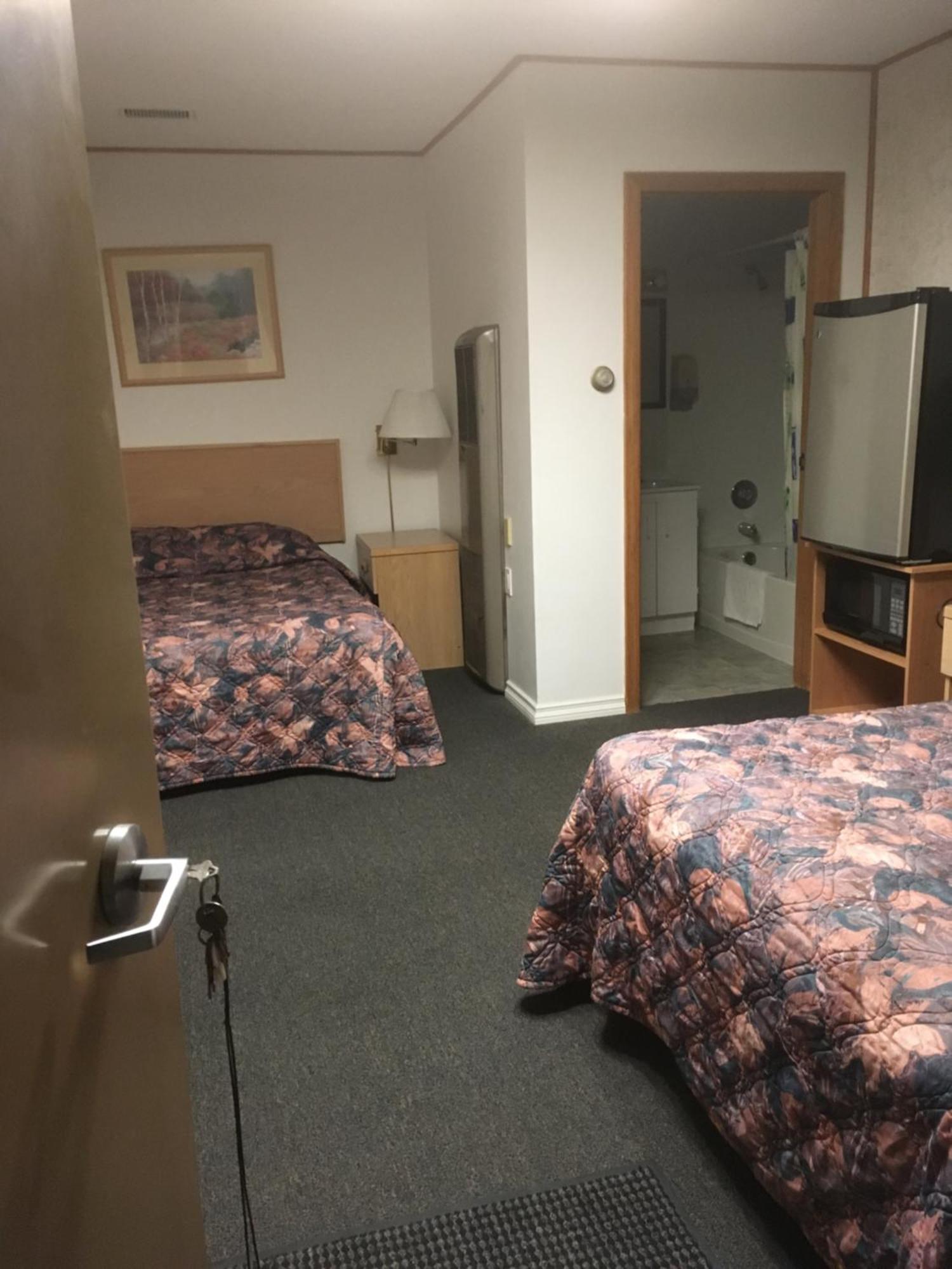 Winkys Motel Estevan Eksteriør bilde